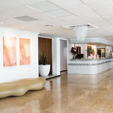 Hotel Abrat 3*