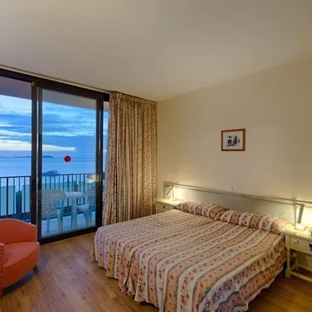 Hotel Abrat 3*
